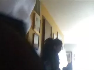 Big-Titted hefty hooter mummy- ն ցուցադրում է հսկայական հագեցած դեռահասին, թե ինչպես կարելի է խորը կոկորդի սև սոսին