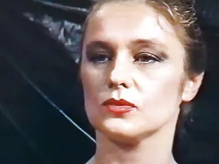 Տղամարդը պետք է գործի, քանի որ էգը ցանկանում է անալ ներթափանցում