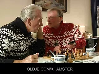 Անալ սերուցք շիկահեր լեսբուհիներ մարմնավորում են Էմի Բրուքին, Շինա Շոուին