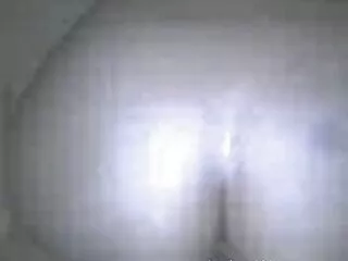 Էշը ամուսնու համար մերսման տեսանյութ է պատրաստում